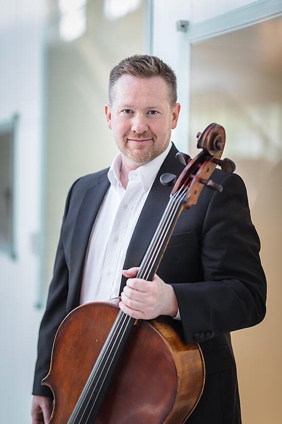 EE111025 QC Glasgow-Bordeaux - Alistair MacRae photo 240814.jpg