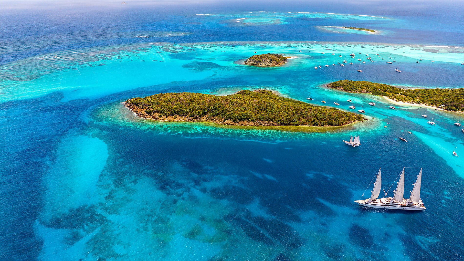 Les îles du Vent à fleur d’eau